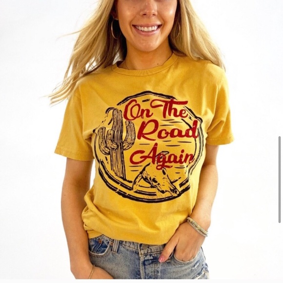 New On The Road Again Graphic TShirt. Size Small - Picture 4 of 7